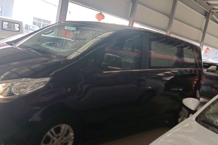 Used SAIC MAXUS G10 2016 1.9T Automatic Elite Edition Diesel China V Emission Standard
