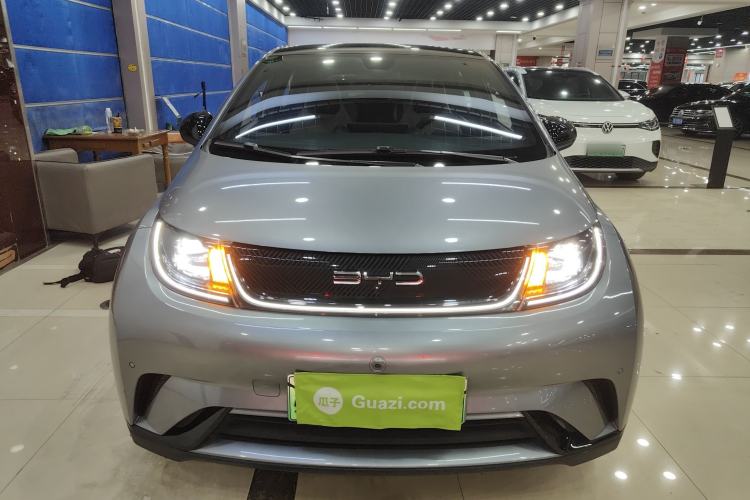 Used BYD Dolphin 2023 420 km Fashion Edition