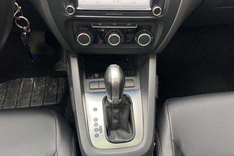 Used Volkswagen Sagitar 2014 Revised Version 1.6L Automatic Comfort Edition