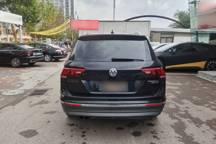 Used Volkswagen Tiguan L 2017 330TSI Automatic Two-Wheel Drive Luxury Edition

