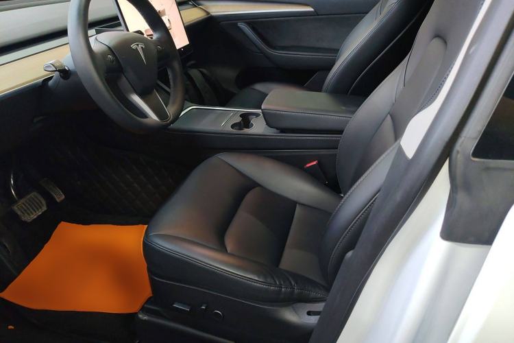 Used Tesla Model Y 2022 Rear-Wheel-Drive Version
