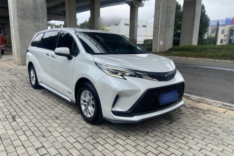 Used Toyota Granvia 2023 2.5L Hybrid Comfort Edition