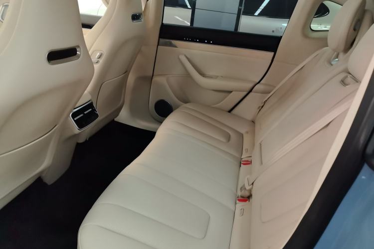 Used Hima Luxeed R7 2024 All-Electric 736 km Ultra
