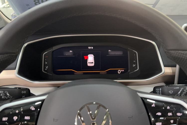 Used Volkswagen Tharu 2023 300TSI Two-Wheel-Drive Full Moon Edition
