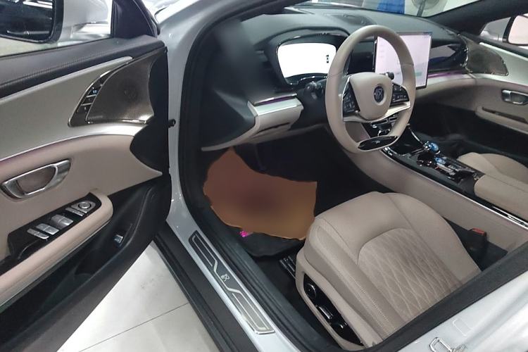 Used BYD Han 2025 DM-i 125KM Prestige Model
