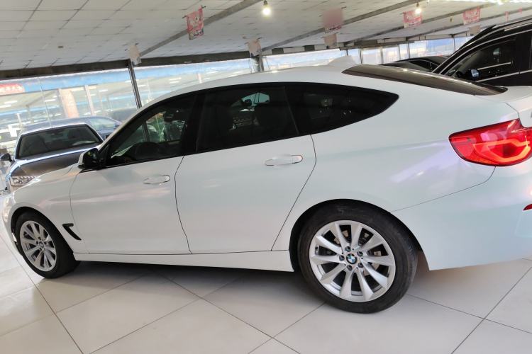 Used BMW 3 Series GT 2019 320i Sport Edition
