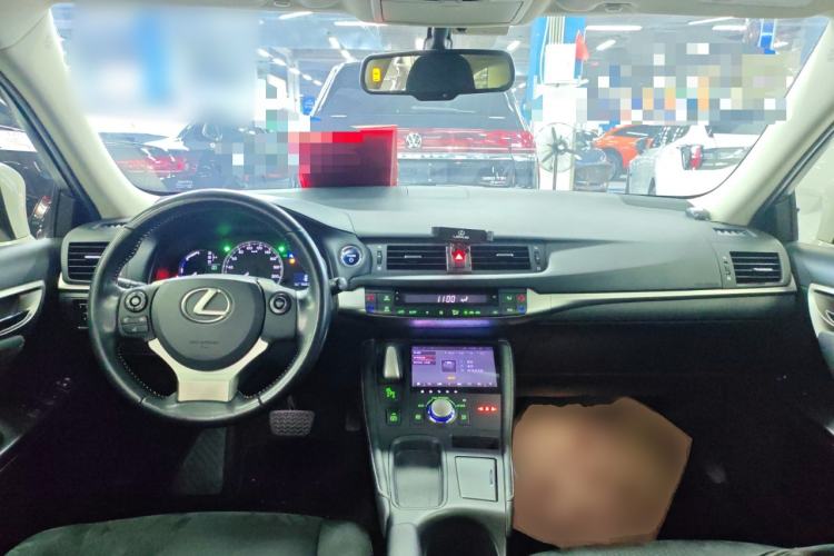 Used Lexus CT 2017 CT200h Elite Edition Solid Color China V Standard
