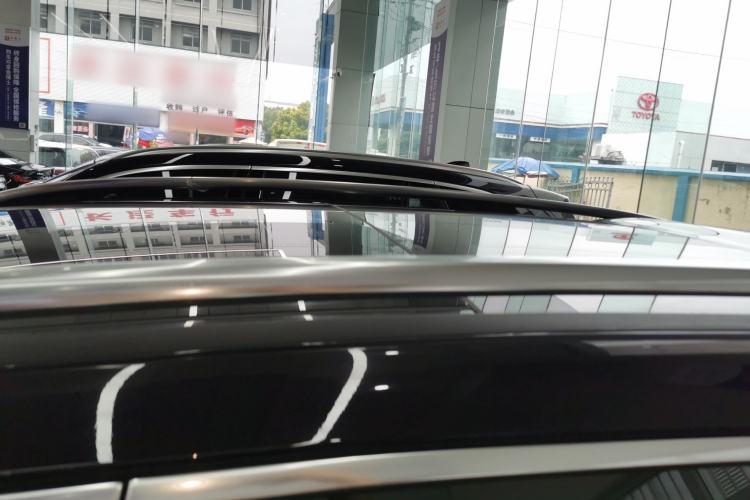 Used Mercedes-Benz GLC 2023 Refreshed GLC 300 L 4MATIC Dynamic Edition 5 Seats
