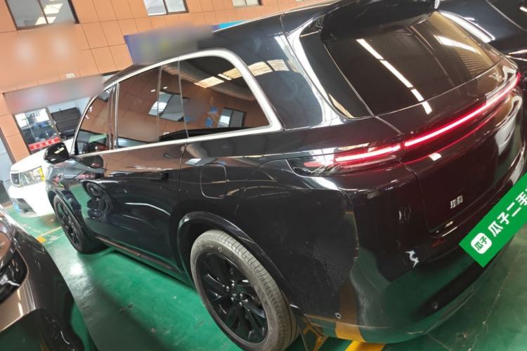 Used Li Auto L8 2023 Pro Model
