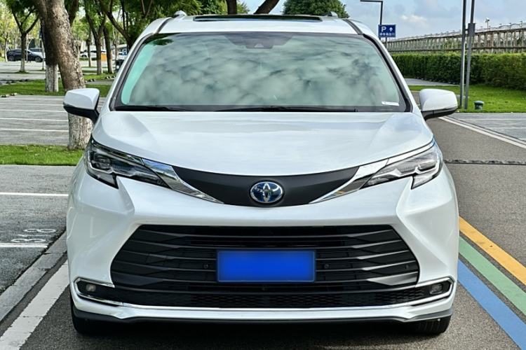 Used Toyota Sienna 2021 2.5L Hybrid Comfort Edition