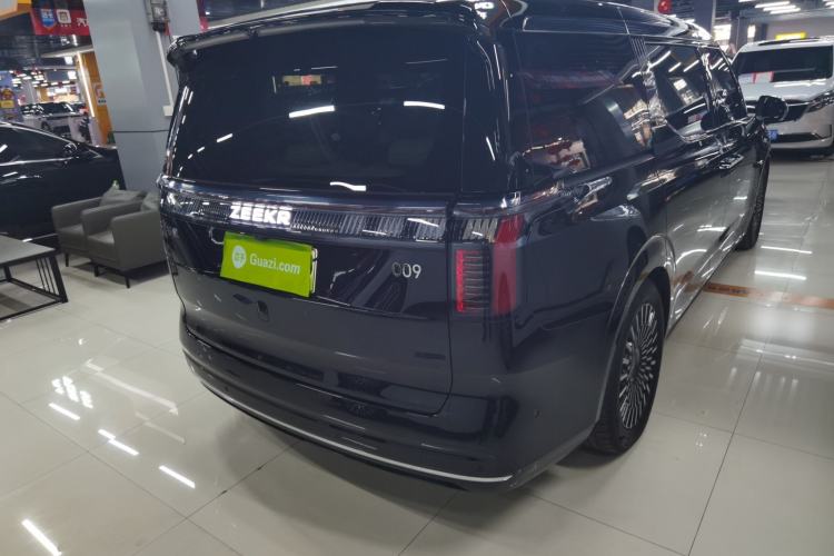Used Zeekr 009 2024 Six-Seat Executive Version 4WD 108 kWh
