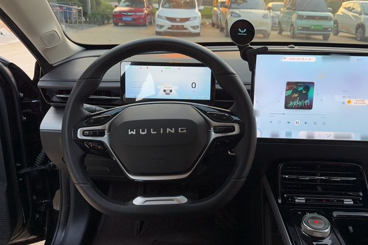 Used Wuling Xingguang 2023 150 Advanced Edition
