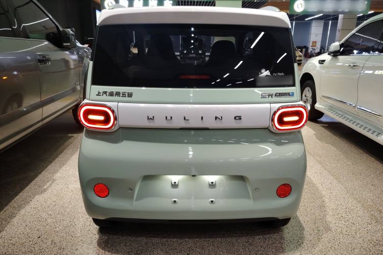 Used Wuling Hongguang MINIEV 2024 3rd Generation 215km Advanced Version
