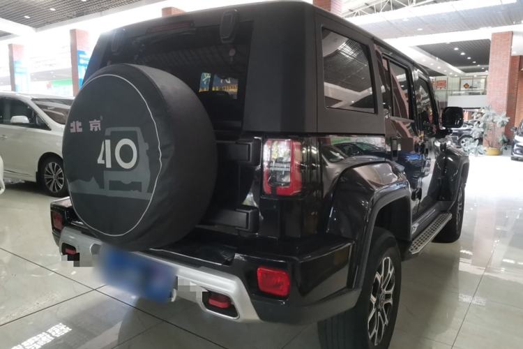 Used Beijing Auto BJ40 2019 2.3T Automatic Four-Wheel Drive Urban Hunter Edition Premium Model China VI Emission Standard
