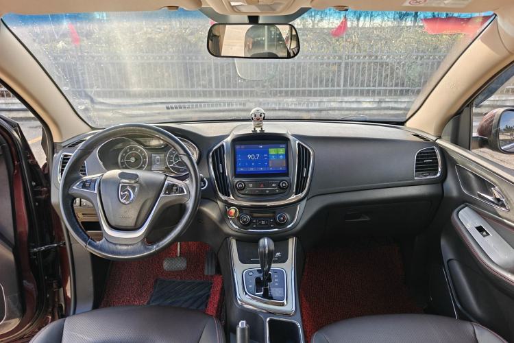 Used Baojun 560 2016 1.8L iAMT Luxury Model