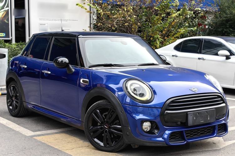 Used  MINI 2018 1.5T COOPER Racing Edition Five-Door Version

