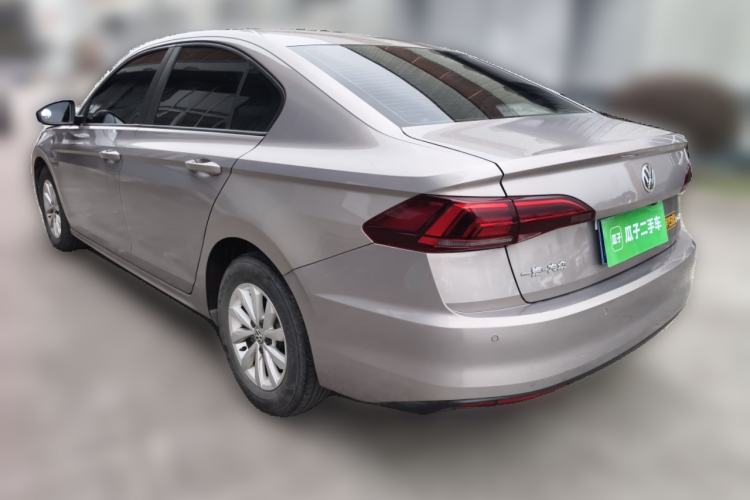 Used Volkswagen Bora 2020 1.5L Manual Fashion Edition
