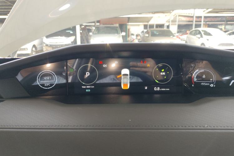 Used Changan UNI-V 2024 1.5T High-Energy Version
