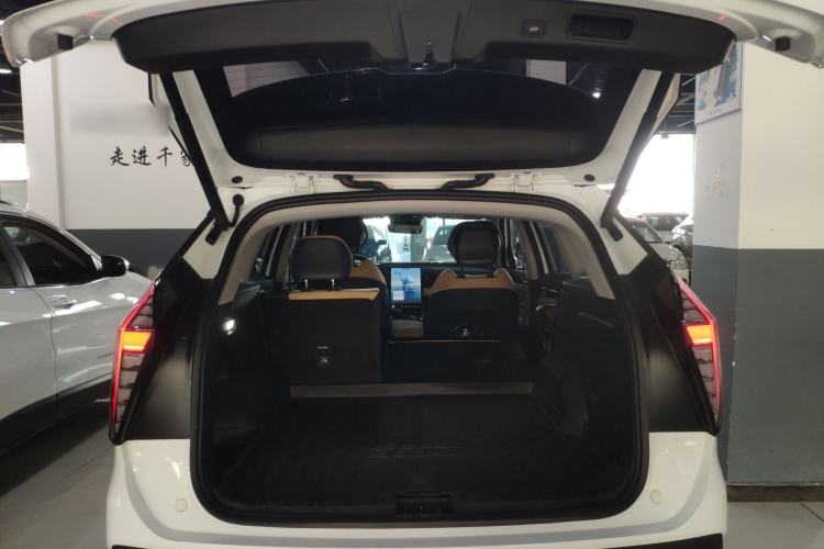 Used Geely Auto FX11 2023 1.5TD DCT Prestige Edition
