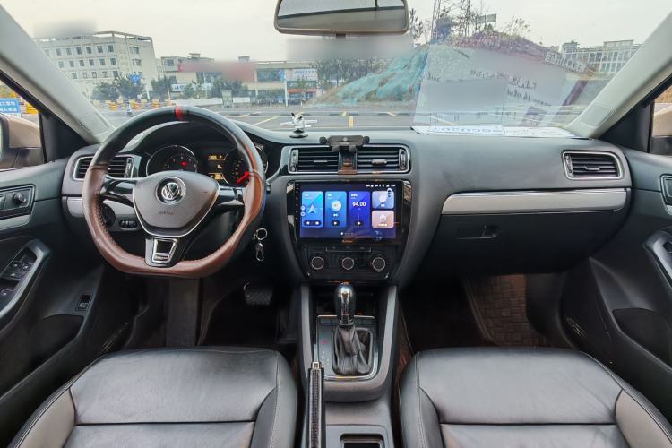 Used Volkswagen Sagitar 2016 230TSI 25th Anniversary Edition