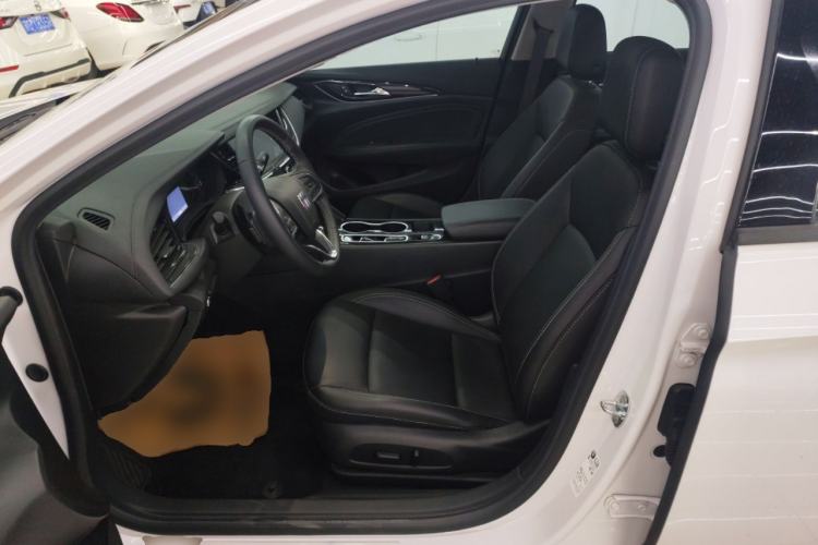 Used Buick Regal 2024 25T Deluxe Edition