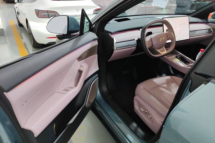 Used ONVO L60 2024 60 kWh Rear-Drive Version
