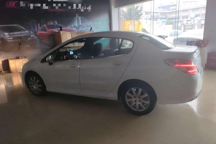 Used Peugeot 308 2014 Enjoy Edition Classic 1.6L Automatic Premium Model
