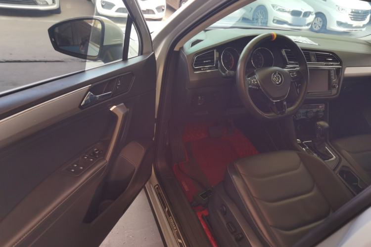 Used Volkswagen Tiguan L 2018 330TSI Automatic Two-Wheel Drive Luxury Edition
