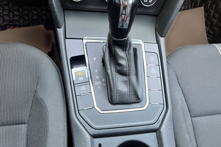 Used Volkswagen Lamando 2017 230TSI DSG Fashion Edition