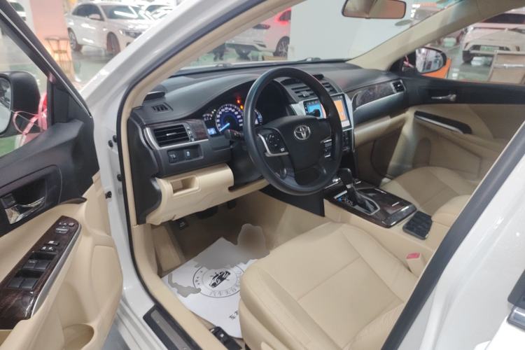 Used Toyota Camry 2016 2.0E 10th Anniversary Elite Edition