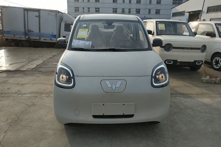 Used Wuling Hongguang MINIEV 2025 Four-Door Version Advanced Edition
