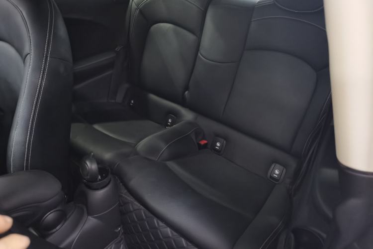 Used  MINI 2016 1.2T ONE Pioneer Edition
