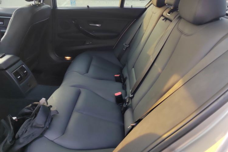 Used BMW 3 Series 2016 320Li Ambition Model
