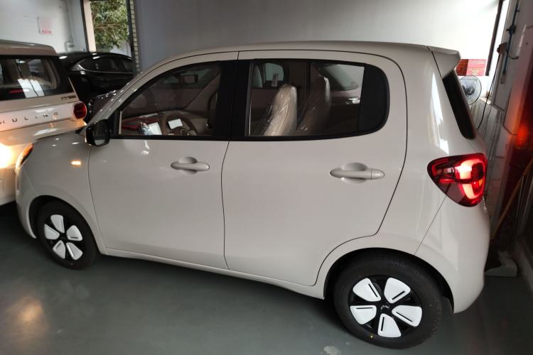 Used Wuling Hongguang MINIEV 2025 Four-Door Version Advanced Edition
