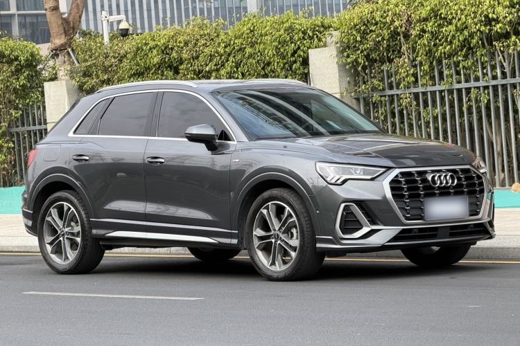 Used Audi Q3 2022 40 TFSI Fashion Dynamic Model