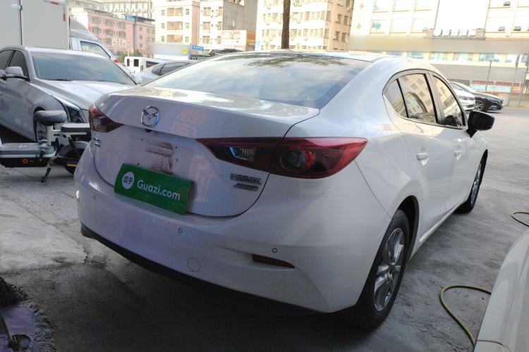 Used Mazda Mazda 3 Axela 2019 Cloud-Controlled Sedan 1.5L Automatic Luxury Model China VI Standard