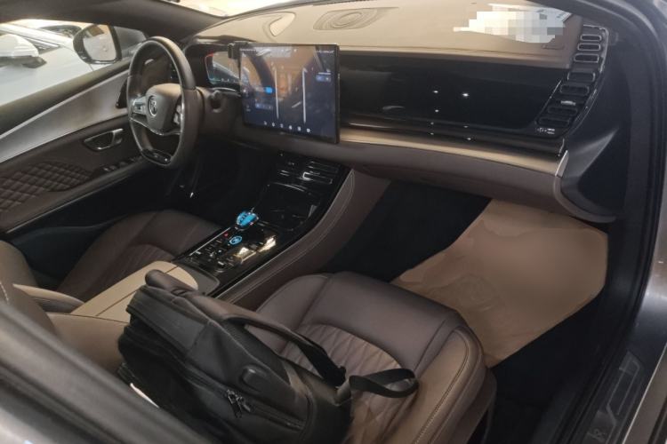 Used BYD Han 2022 DM-i 121KM Prestige Model