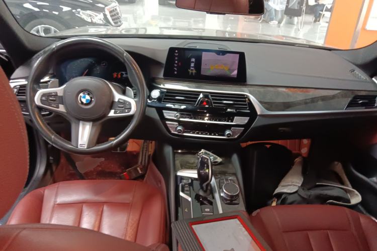 Used BMW 5 Series 2019 530Li Leading Model M Sport Package