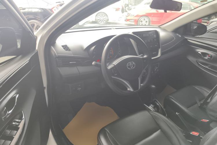 TDK.VehicleDetails.img