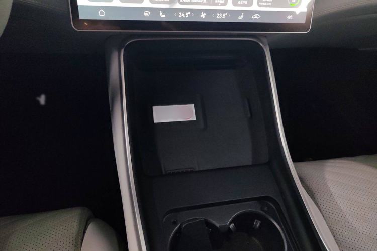 Used  11 2024 630 Rear-Wheel Drive Edition with Three Lasers
