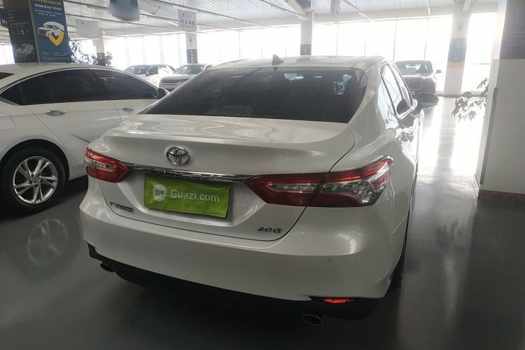 Used Toyota Camry 2021 2.0G Luxury Edition
