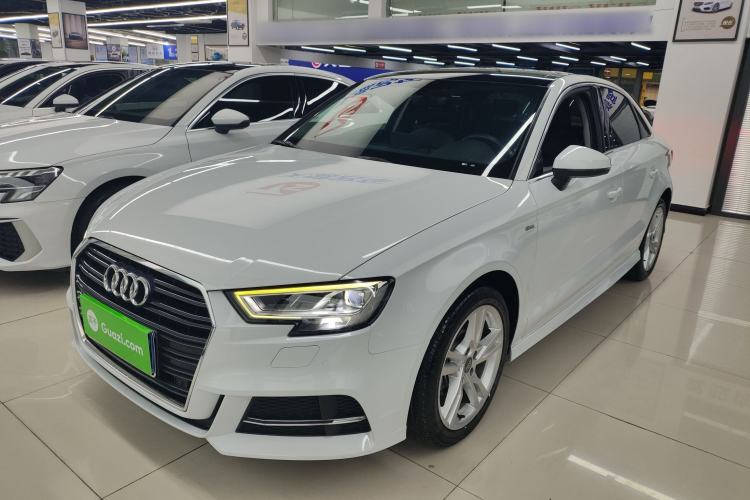 Used Audi A3 2019 Limousine 35 TFSI Fashion Edition China V standard