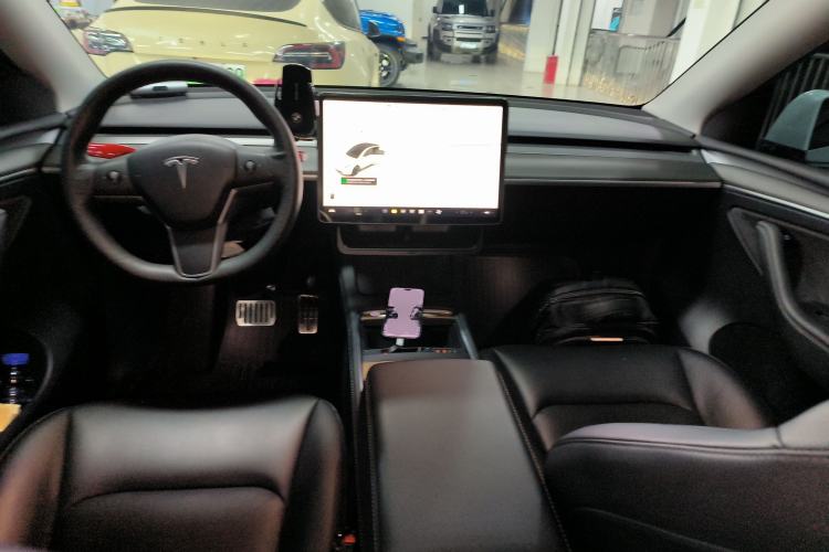 Used Tesla Model Y 2021 Long-Range All-Wheel-Drive Version
