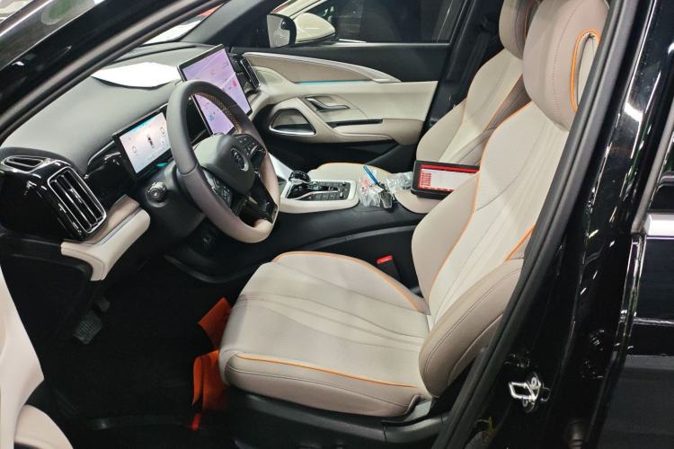 Used BYD Song Pro New Energy 2024 HONOR Edition DM-i 110KM Excellence Model
