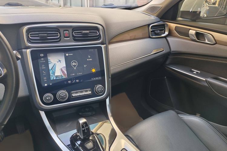 Used Lynk & Co 01 2019 2.0T Two-Wheel-Drive Pro Version China VI Standard
