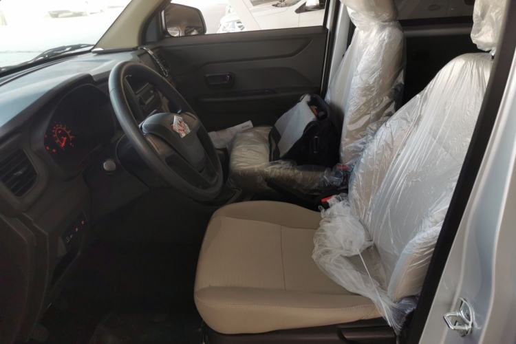 Used Wuling Hongguang V 2022 1.5L Jingqu Edition Electric-Assist LAR
