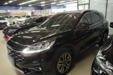 Used Ford Escape 2020 EcoBoost 245 Two-Wheel-Drive Titanium Edition