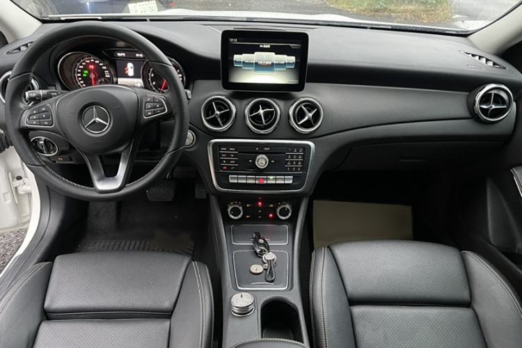 Used Mercedes-Benz GLA 2017 GLA 200 Fashion Model