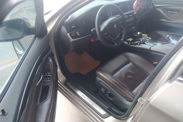 Used BMW 5 Series 2014 525Li Luxury Design Package
