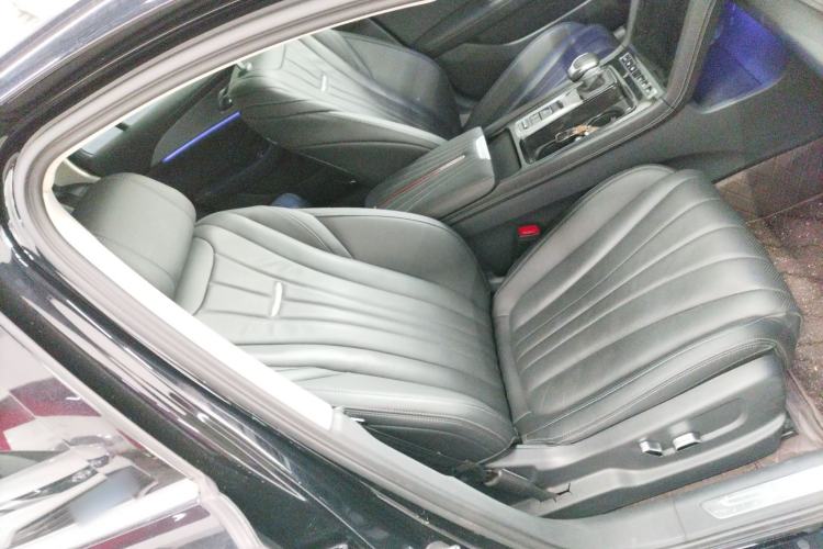 Used Hongqi H5 2024 2.0T Automatic Smart Connect Flagship Edition